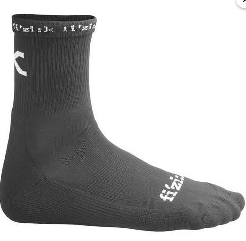 FSA Fizik Yazlık Bisiklet Çorabı siyah M-L 41-44
