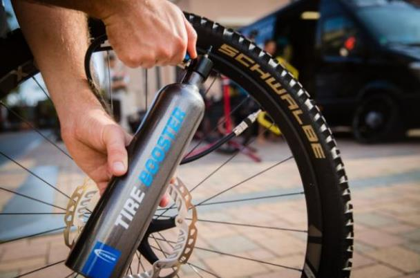 Schwalbe Tubeless Lastik Şişirme Pompası Tire Booster (6080.01)